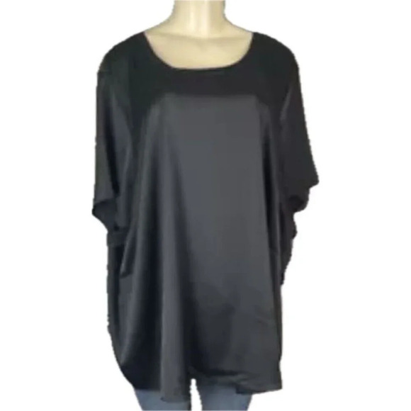 Torrid Plus 3 Black Satin Crew Neckline Short Sleeve Tee - Picture 2 of 6